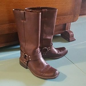 Nicole women's harness boots, brown, US size 7